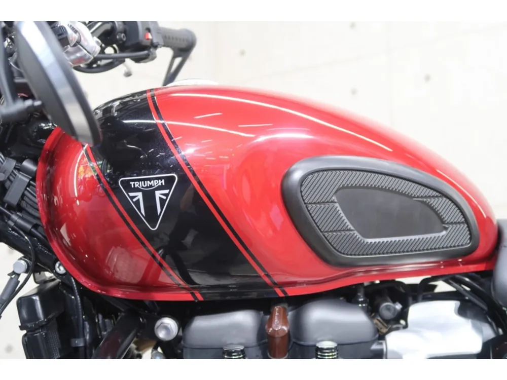 Triumph Street Twin 2024, red/ black, фото 9