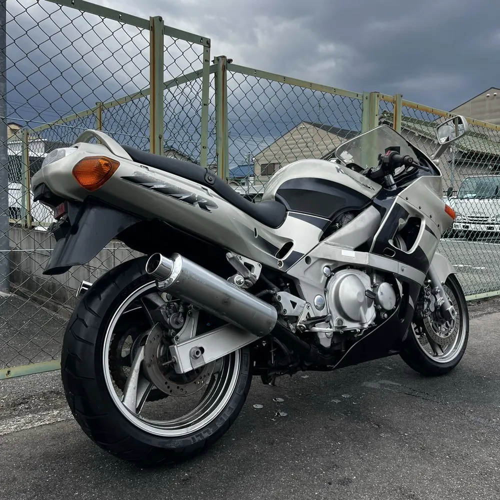 Kawasaki ZZR400 1998, фото 4