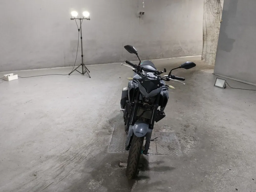 Yamaha Mt-03A 2024, серый, фото 3