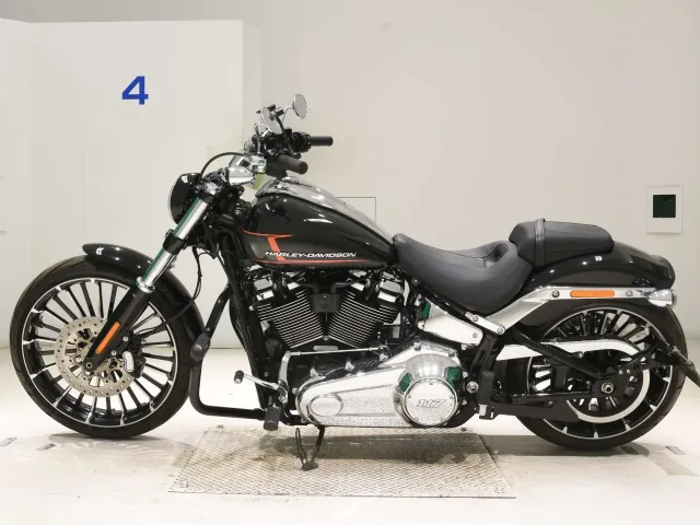 Harley-Davidson FXBR1920 2023, чёрный, фото 2