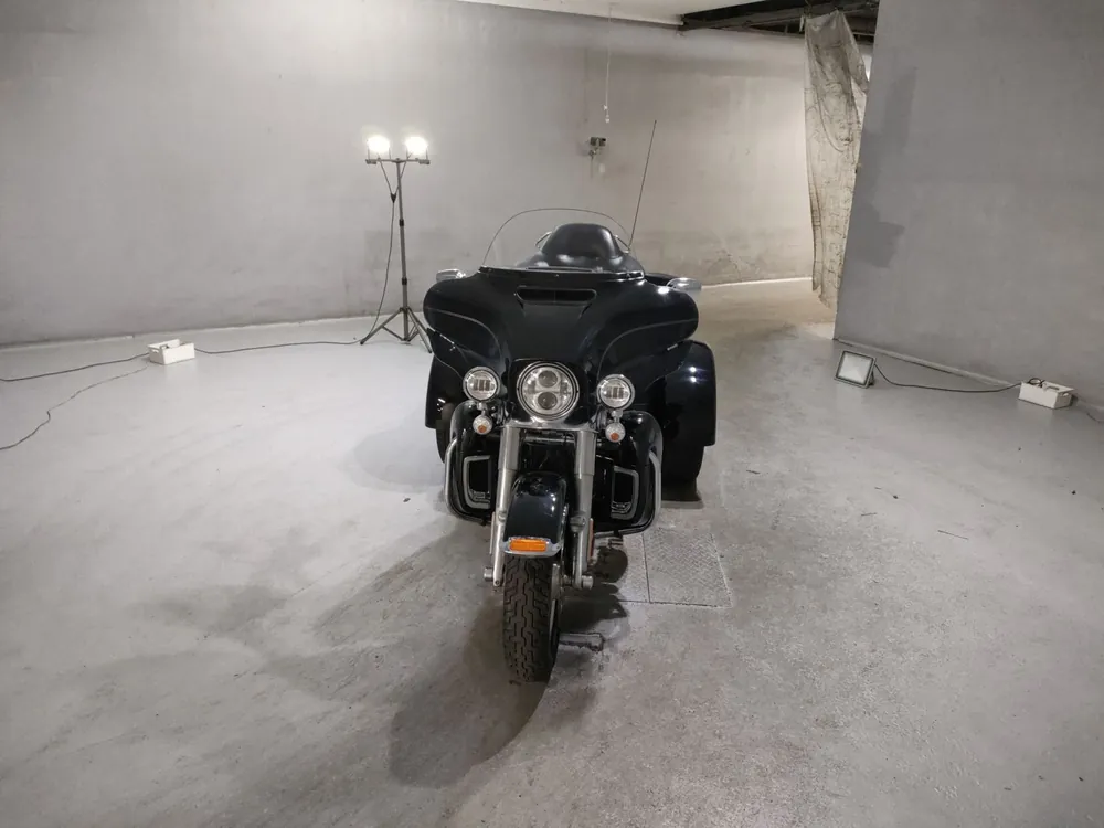 Harley-Davidson FLHTCUTG1690 TRIKE 2015, чёрный, фото 3