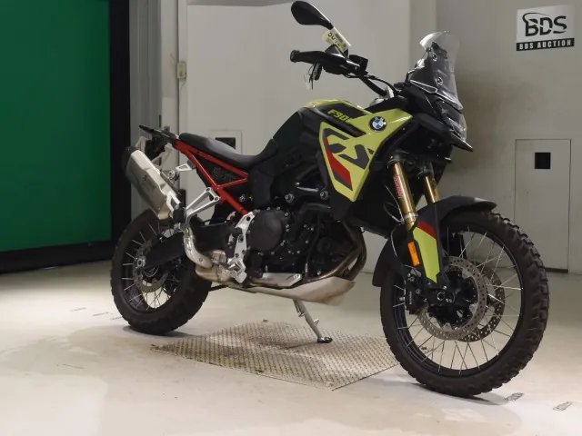 BMW F900Gs 2025, жёлтый, фото 3