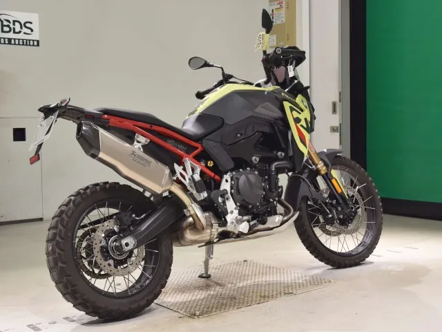 BMW F900Gs 2025, жёлтый, фото 5
