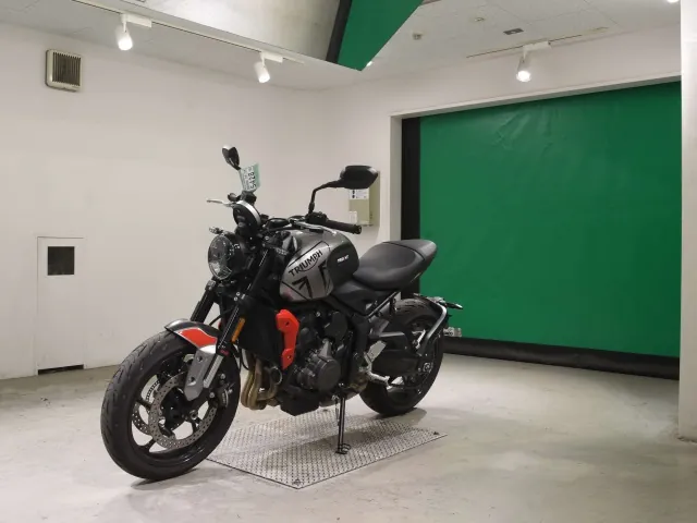 Triumph Trident 660 2025, gunmetal, фото 4