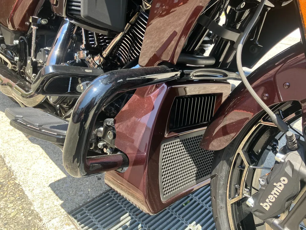 Harley-Davidson FLTRXSE1800CVO 2024, dark red wine, фото 14