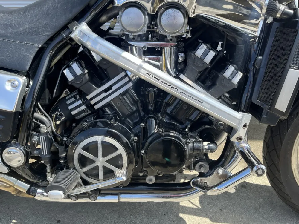 Yamaha V-MAX 1999, серебристый, фото 17