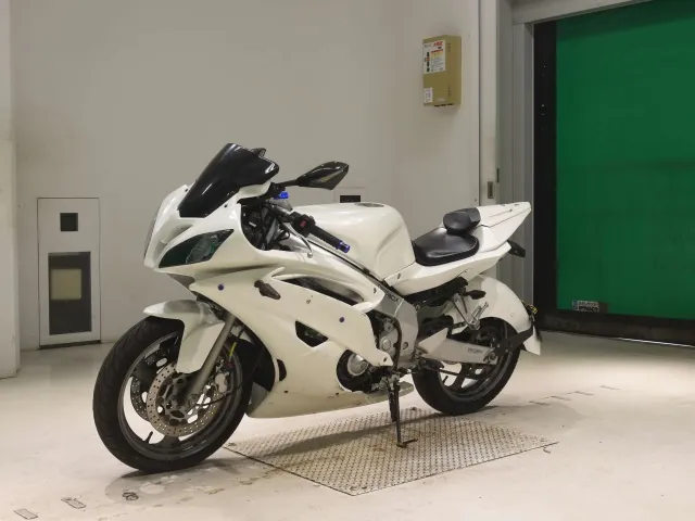Yamaha FZR250R, белый, фото 4