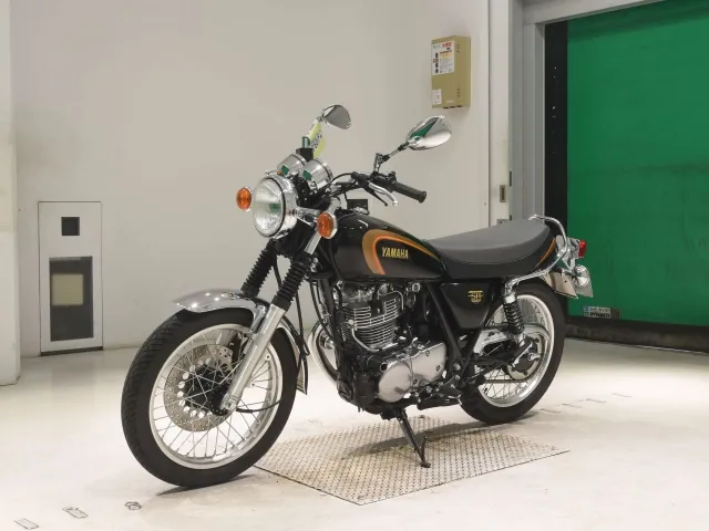Yamaha SR400 Final Edition Limited 2022, black | gold, фото 4