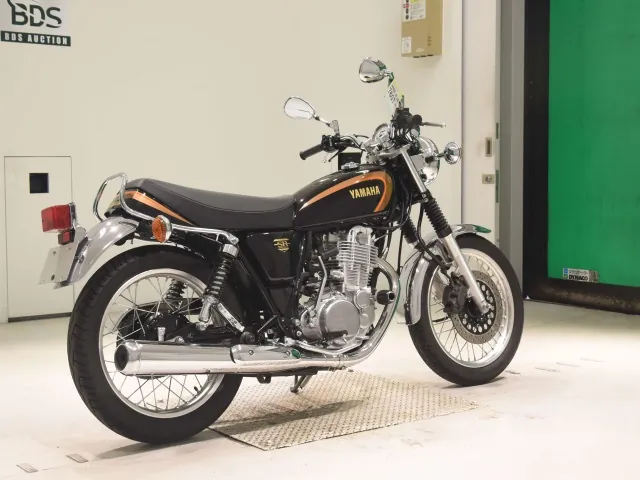 Yamaha SR400 Final Edition Limited 2022, black | gold, фото 5