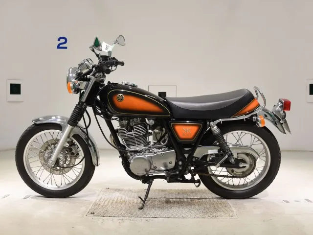 Yamaha SR400 2007, чёрный, оранжевый, фото 2