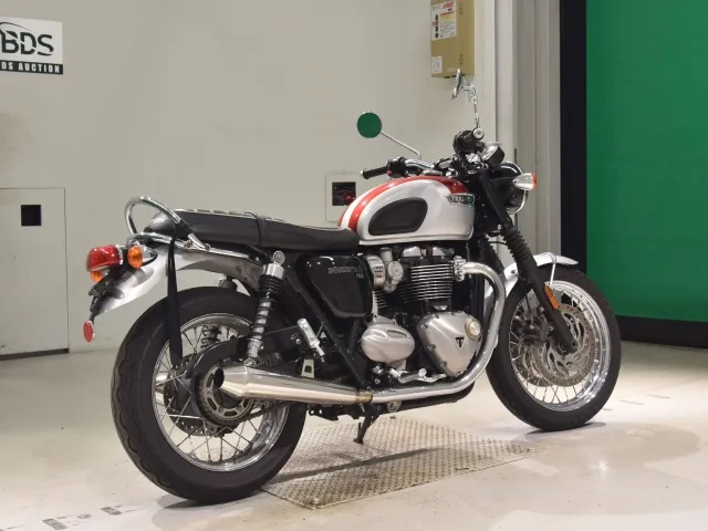 Triumph Bonneville T120 2016, red | silver, фото 5