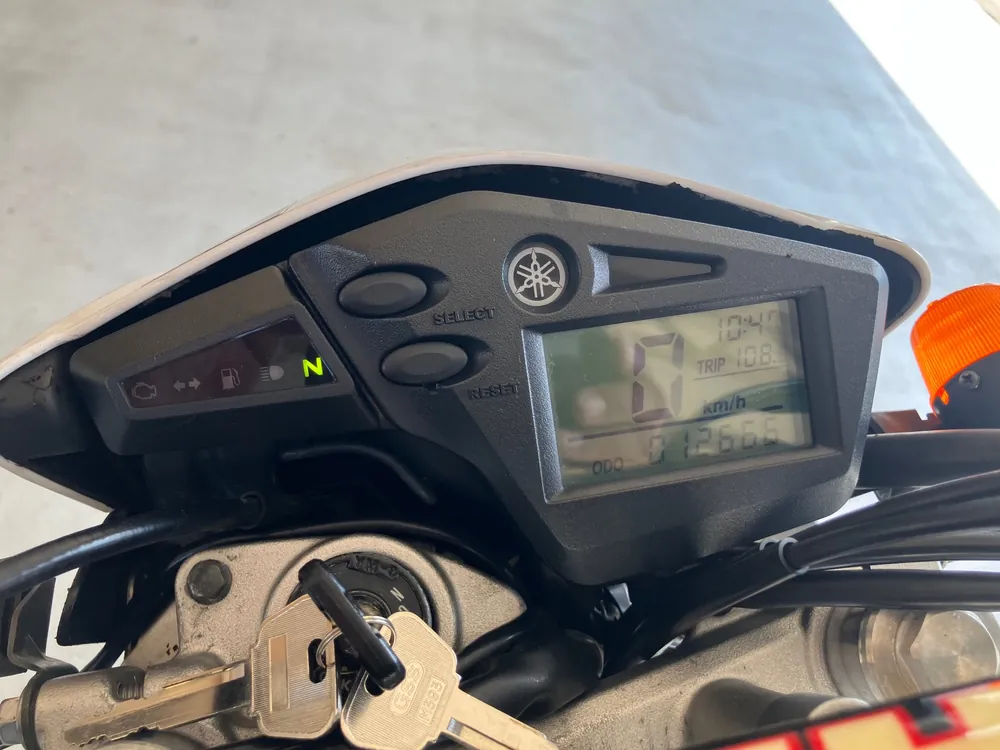 Yamaha Serow 250, белый, серебристый, фото 3