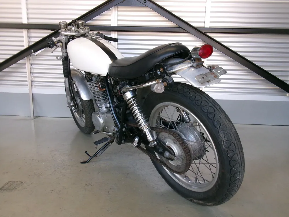Yamaha SR400 2000, белый, фото 5