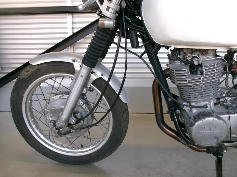 Yamaha SR400 2000, белый, фото 8