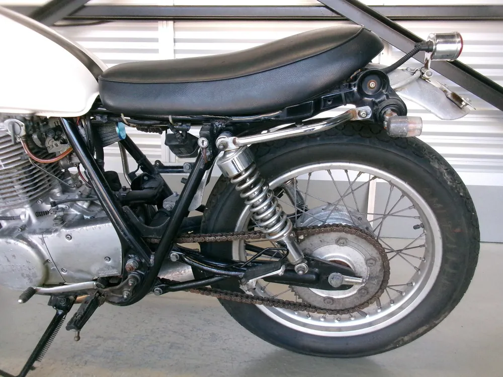 Yamaha SR400 2000, белый, фото 9