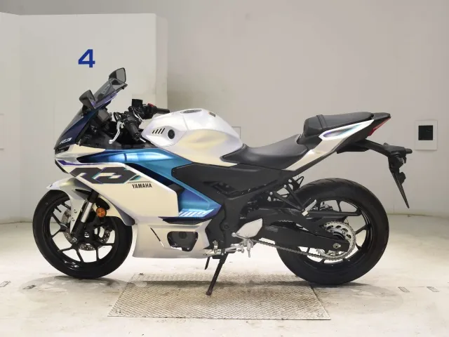Yamaha Mt-03A 2025, white | blue, фото 2