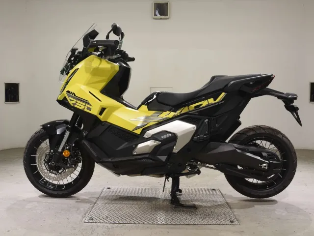 Honda X-ADV750 2025, black | yellow, фото 2