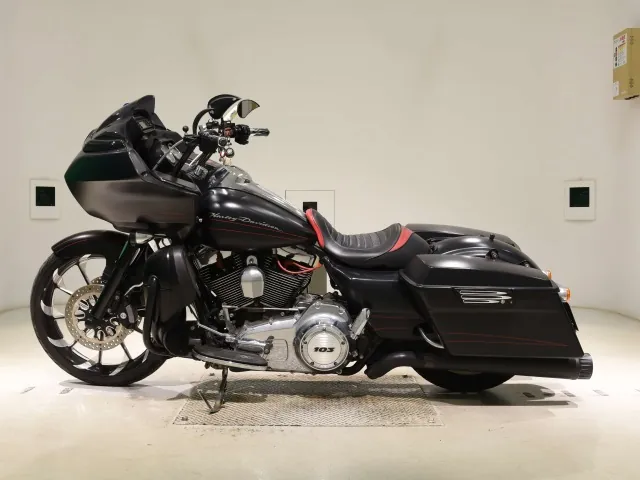 Harley-Davidson FLTRX1690 2012, matt black, фото 2