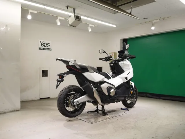 Honda X-ADV750 2024, белый, фото 5