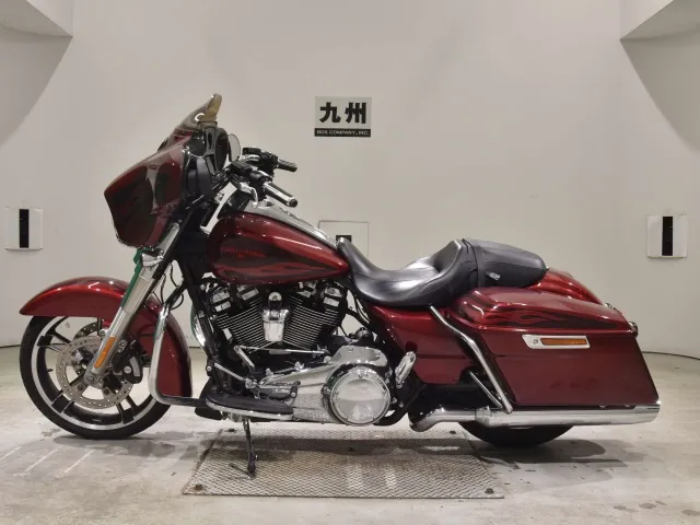 Harley-Davidson FLHXS1750 2017, красный, фото 2