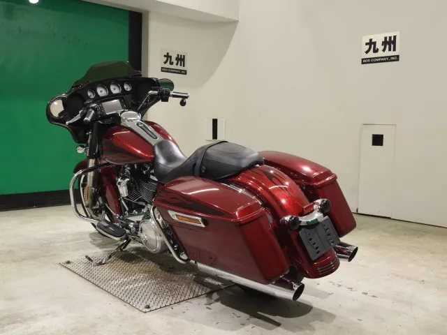 Harley-Davidson FLHXS1750 2017, красный, фото 6