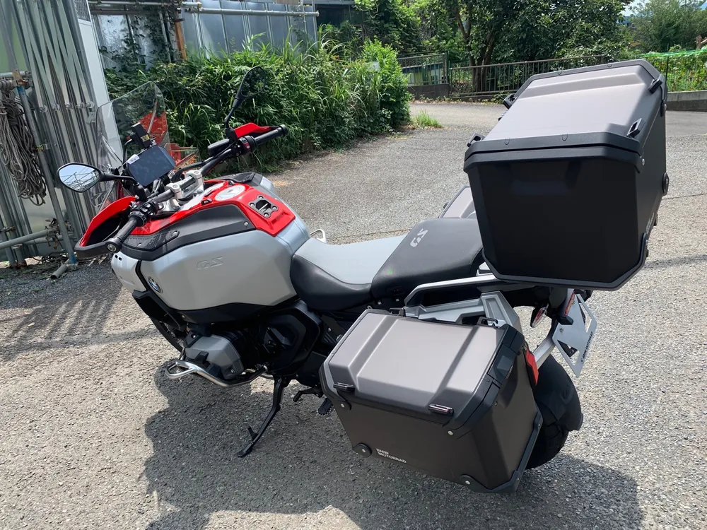 BMW R1300GS ADV 2026, red/silver, фото 4