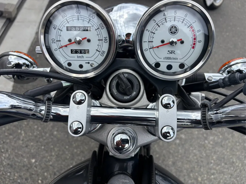 Yamaha SR400 Final Edition Limited 2021, gray/silver, фото 3