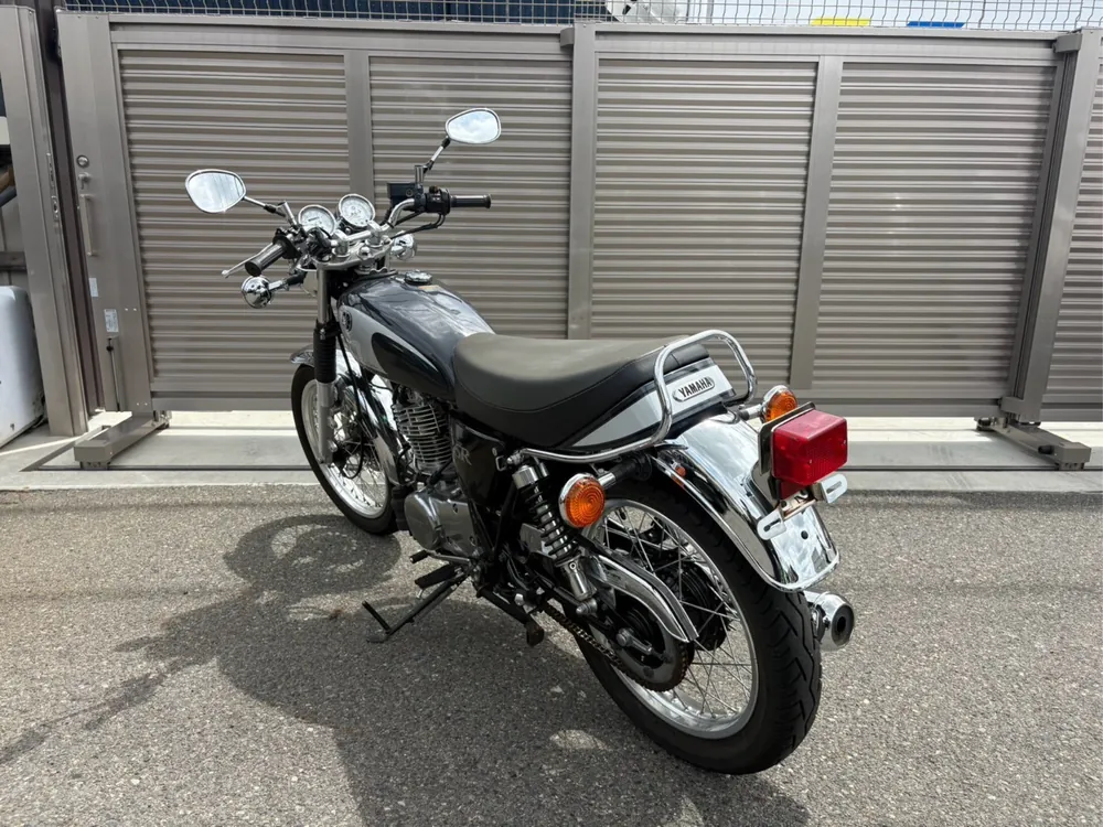 Yamaha SR400 Final Edition Limited 2021, gray/silver, фото 5