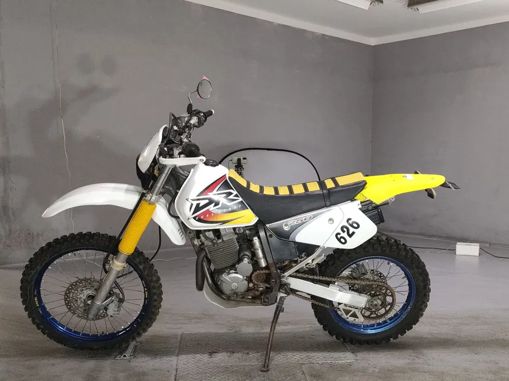 Suzuki DR250R из Японии, фото 2