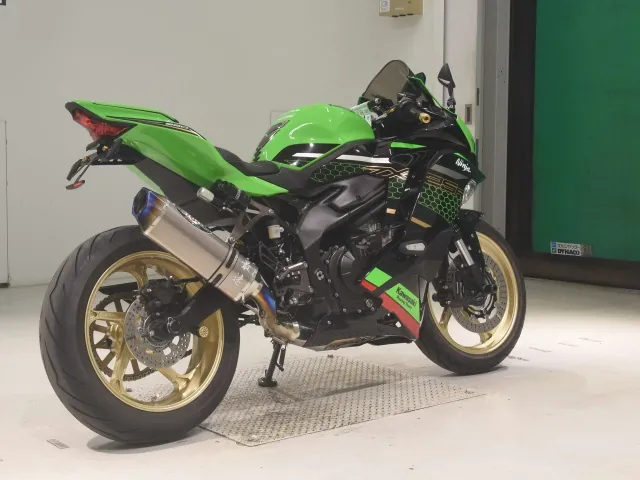 Kawasaki Ninja ZX-25R, black | green, фото 5