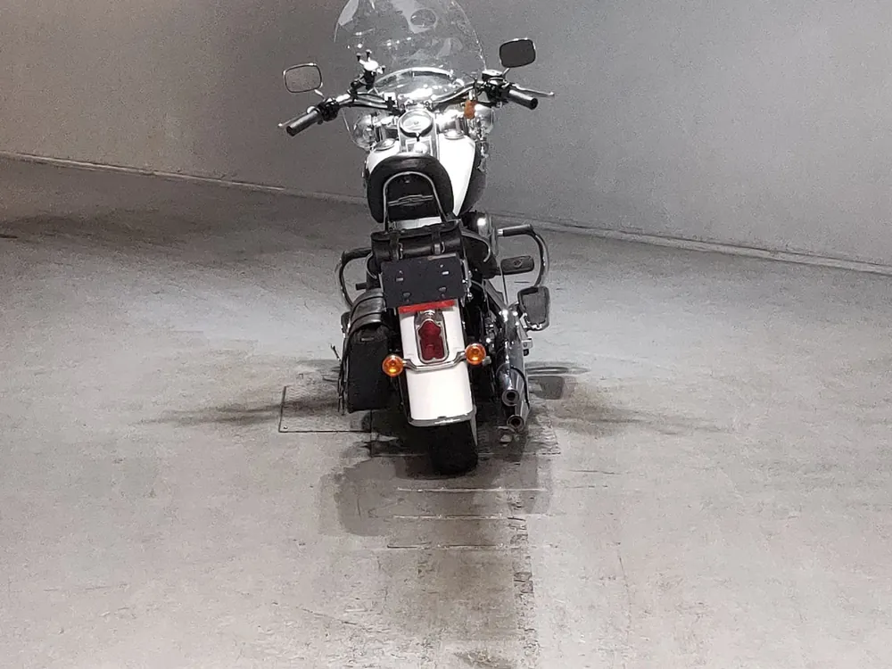 Harley-Davidson FLSTN 2007, белый, фото 4