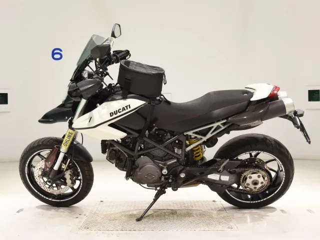 Ducati Hypermotard 796 2011, белый, фото 2