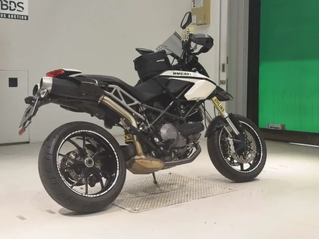 Ducati Hypermotard 796 2011, белый, фото 5