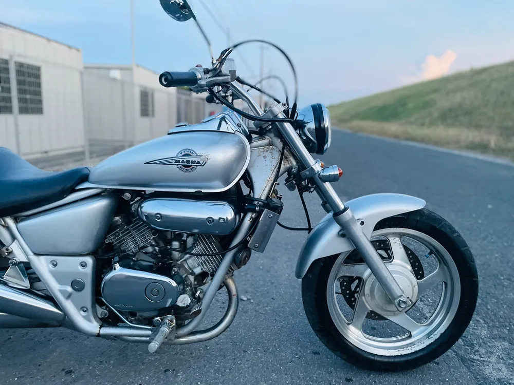 Honda V-Twin Magna 250, серебристый, фото 17