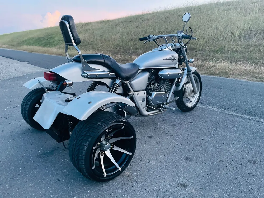 Honda V-Twin Magna 250, серебристый, фото 3