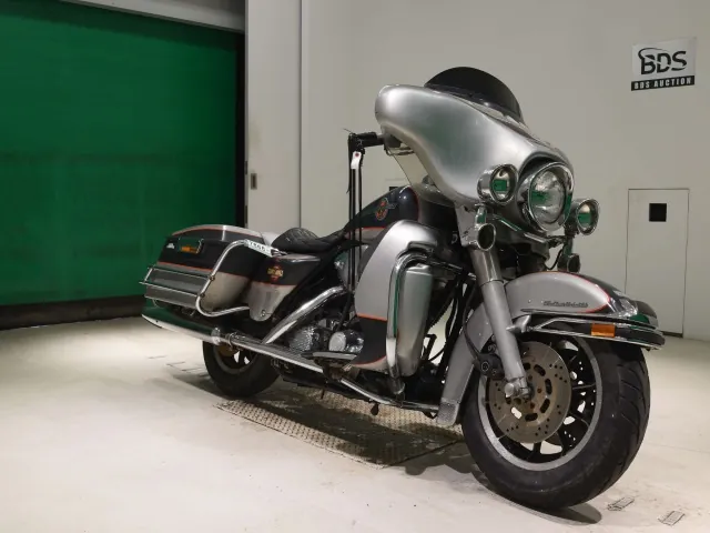 Harley-Davidson FLHTCU1340 1993, серебристый, фото 3