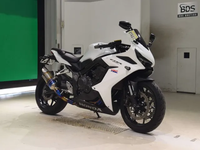 Honda CBR650R 2023, белый, фото 3