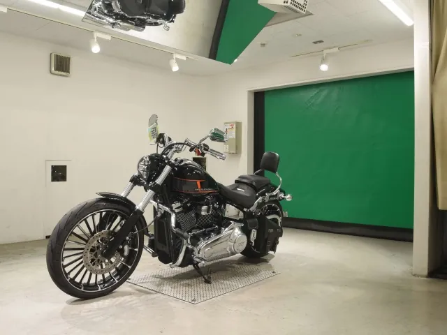 Harley-Davidson FXBR1920 2025, чёрный, фото 4