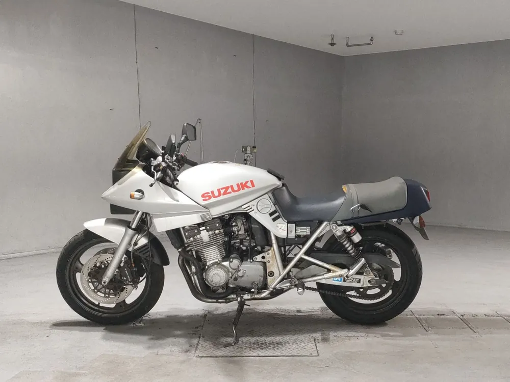 Suzuki GSX400S Katana 1993, серебристый, фото 2