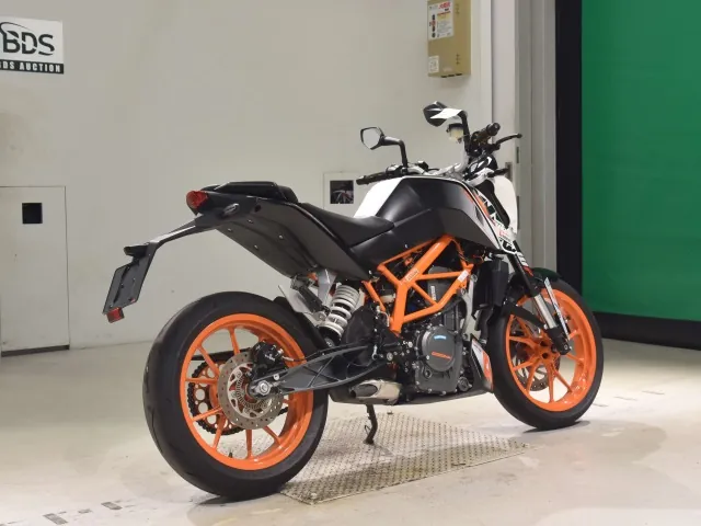 KTM 390 Duke 2018, white | black, фото 5