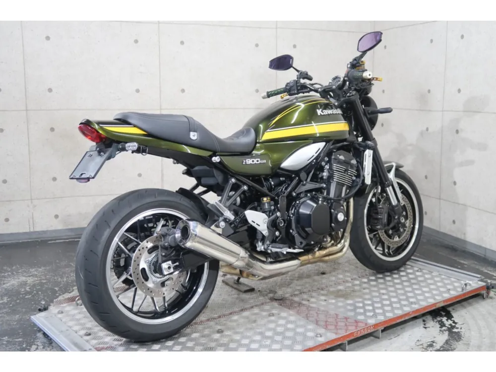 Kawasaki Z900RS 2020, зелёный, фото 6