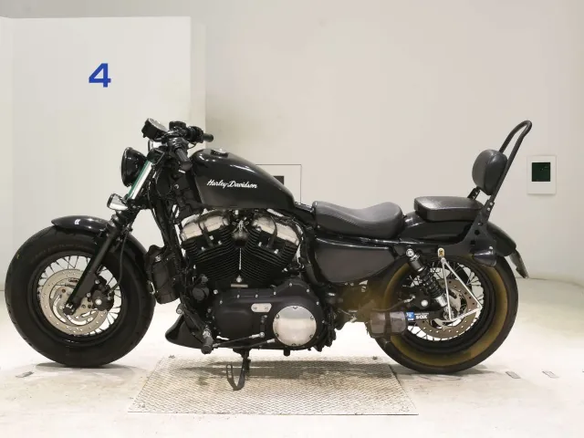 Harley-Davidson XL1200X 2011, чёрный, фото 2