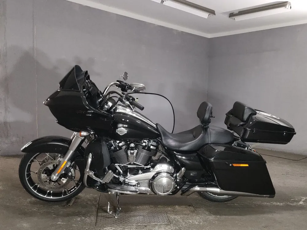 Harley-Davidson FLTRXS1870 2021, чёрный, фото 2
