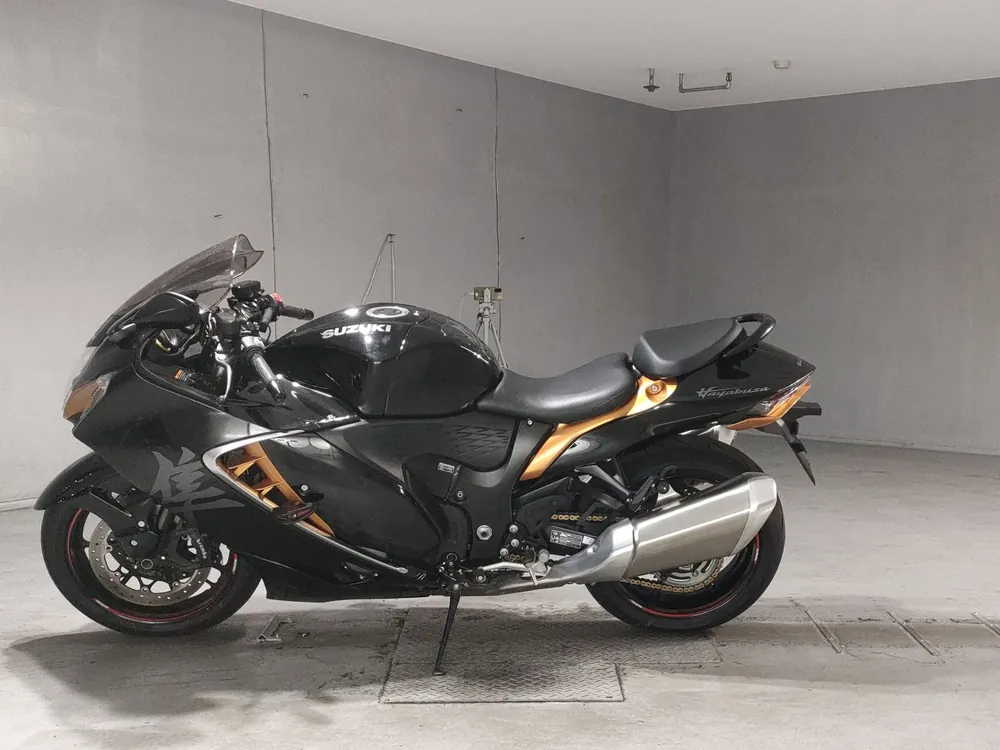 Suzuki Hayabusa 2021, чёрный, фото 2