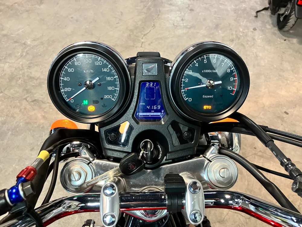 Honda CB1100F 2016, w red, фото 3