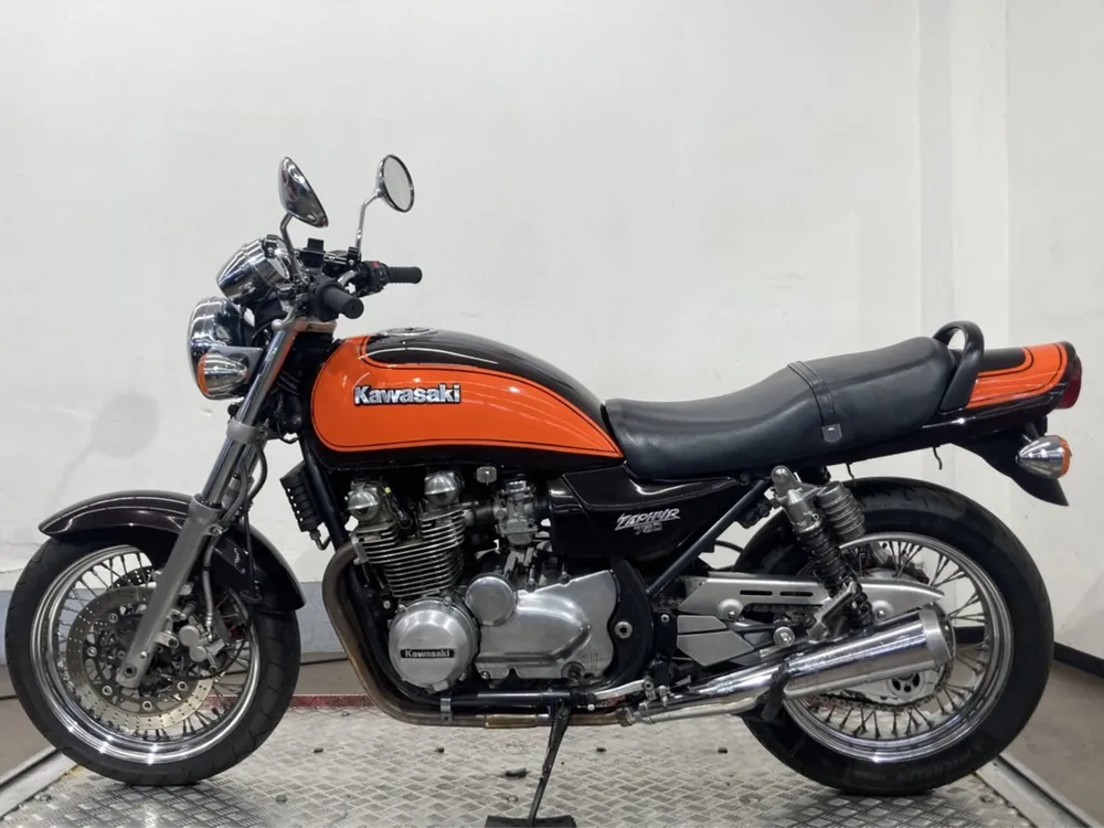 Kawasaki Zephyr750RS 2024, light brown / orange, фото 2