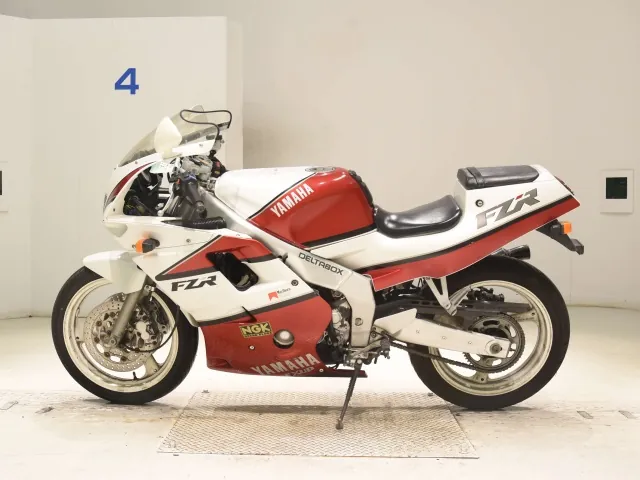 Yamaha FZR250R, белый, красный, фото 2