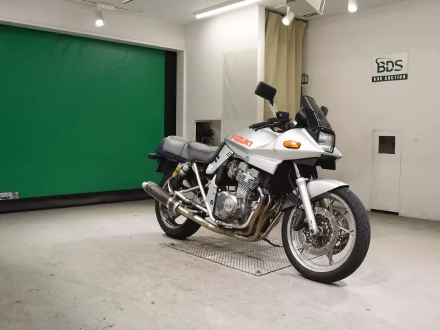 Suzuki GSX400S Katana 1994, серебристый, фото 3