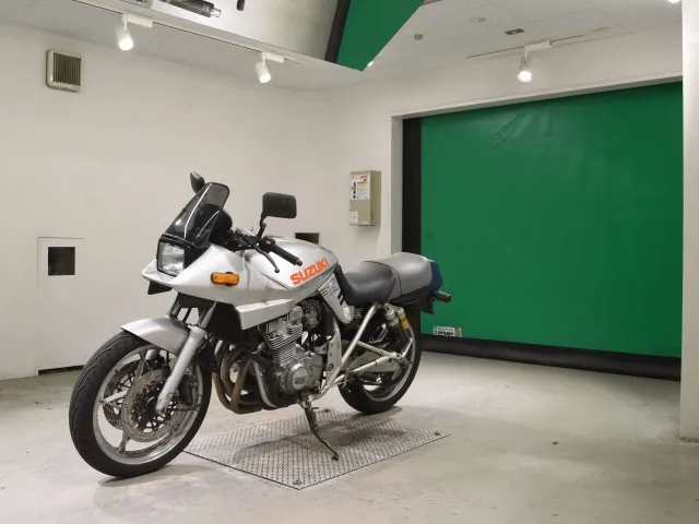 Suzuki GSX400S Katana 1994, серебристый, фото 4