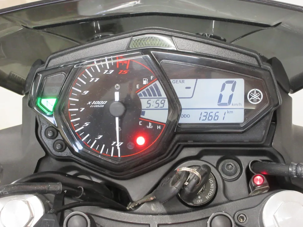 Yamaha YZF-R25, white / red, фото 7